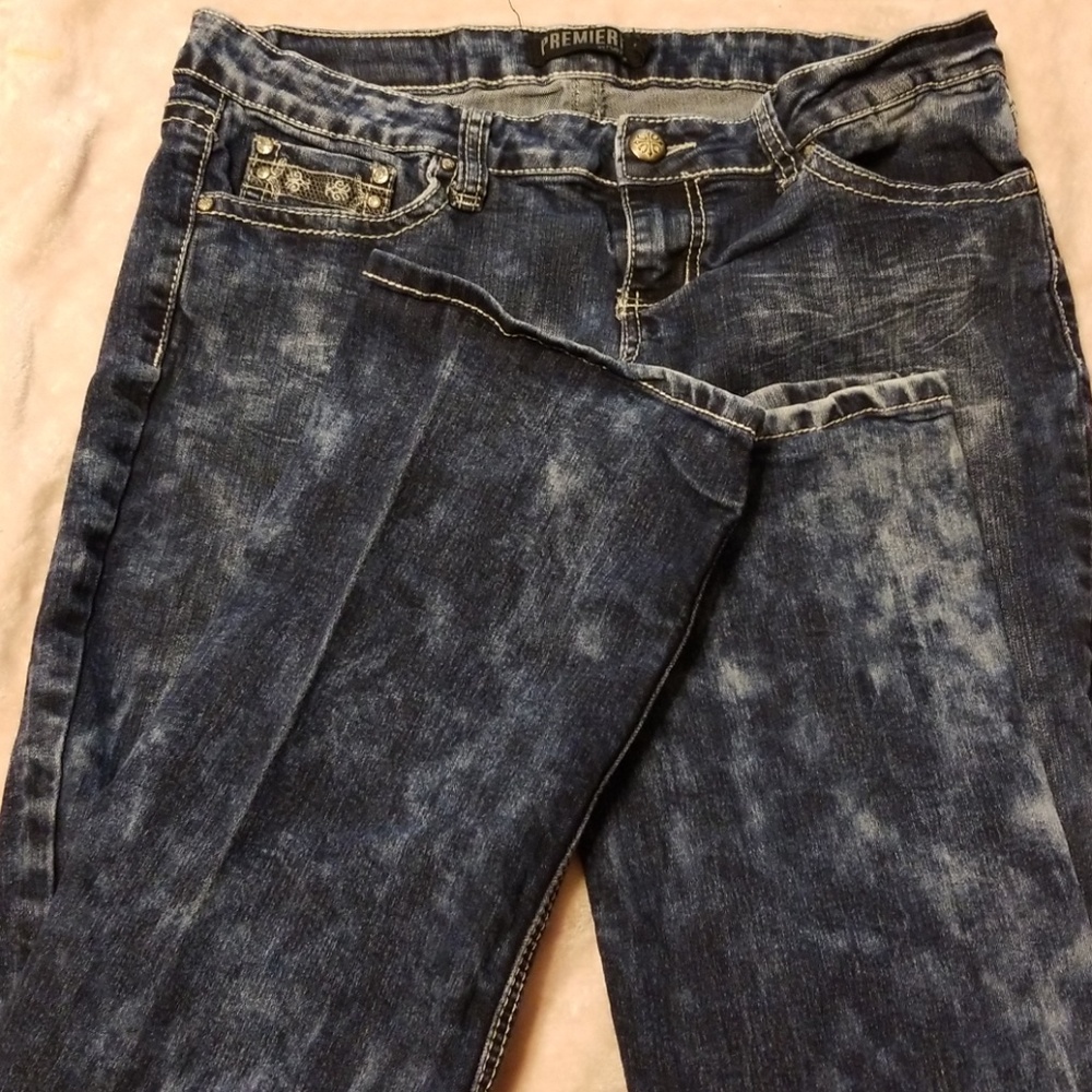 Acid wash jeans